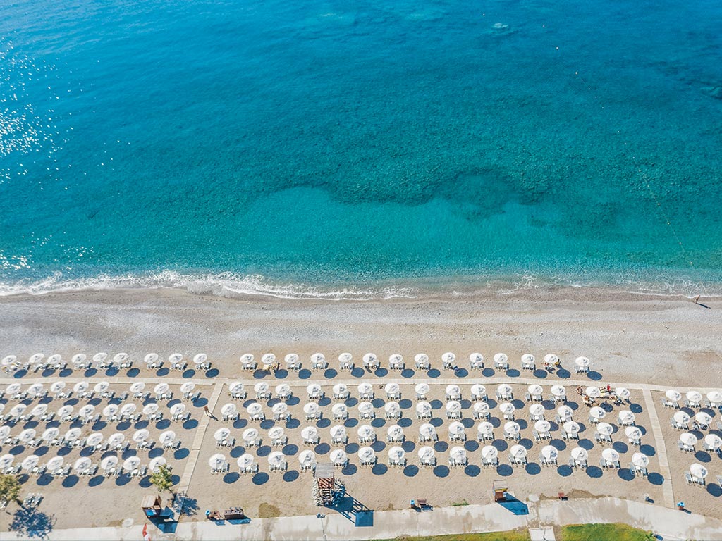 Strandarealet foran hotellet