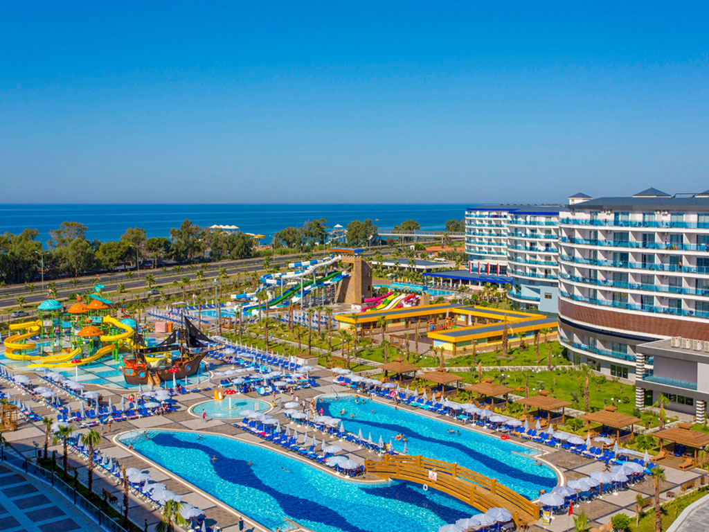 Poolområdet med vandlandet