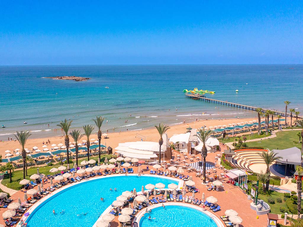 Poolområdet ved Pegasos Club